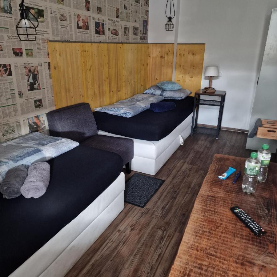 Victory Guesthouse - Handwerker Pension Bielefeld Ngoại thất bức ảnh